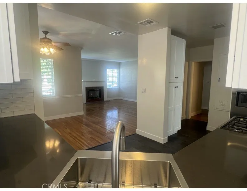 5417 Bevis Avenue Sherman Oaks, CA 91411