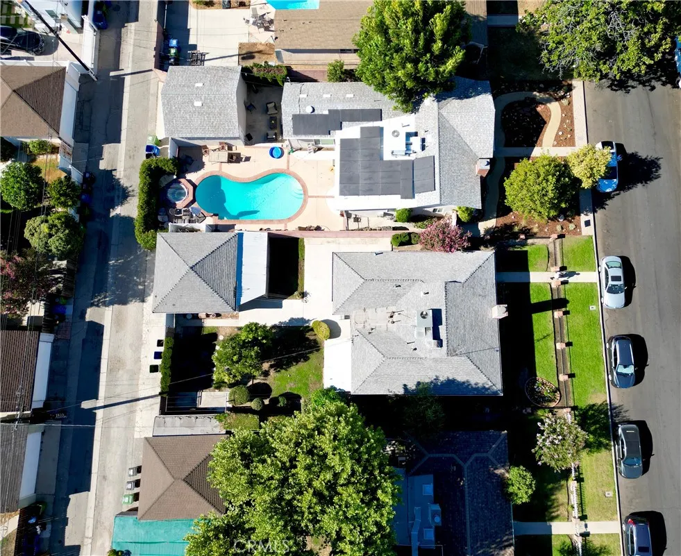 5417 Bevis Avenue Sherman Oaks, CA 91411