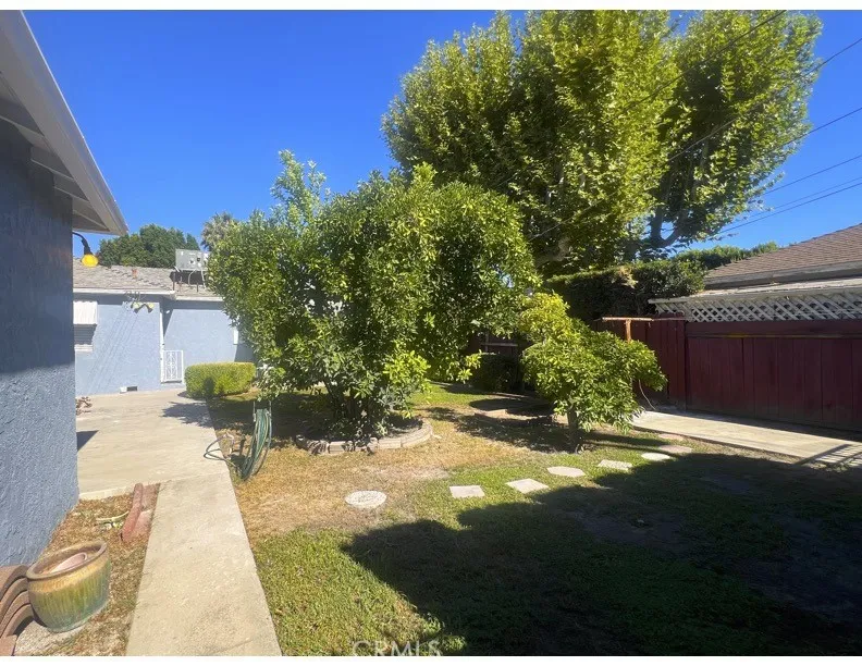 5417 Bevis Avenue Sherman Oaks, CA 91411