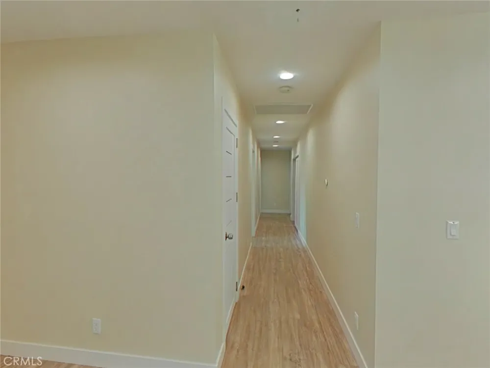 17633 Nordhoff Northridge, CA 91325