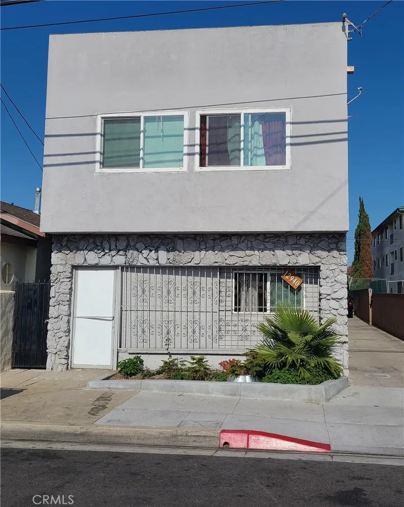 12940 Prairie Ave Hawthorne, CA 90250