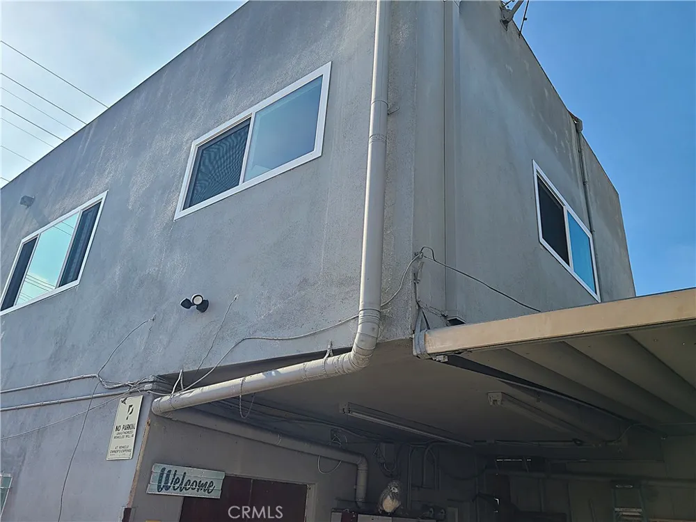 12940 Prairie Ave Hawthorne, CA 90250