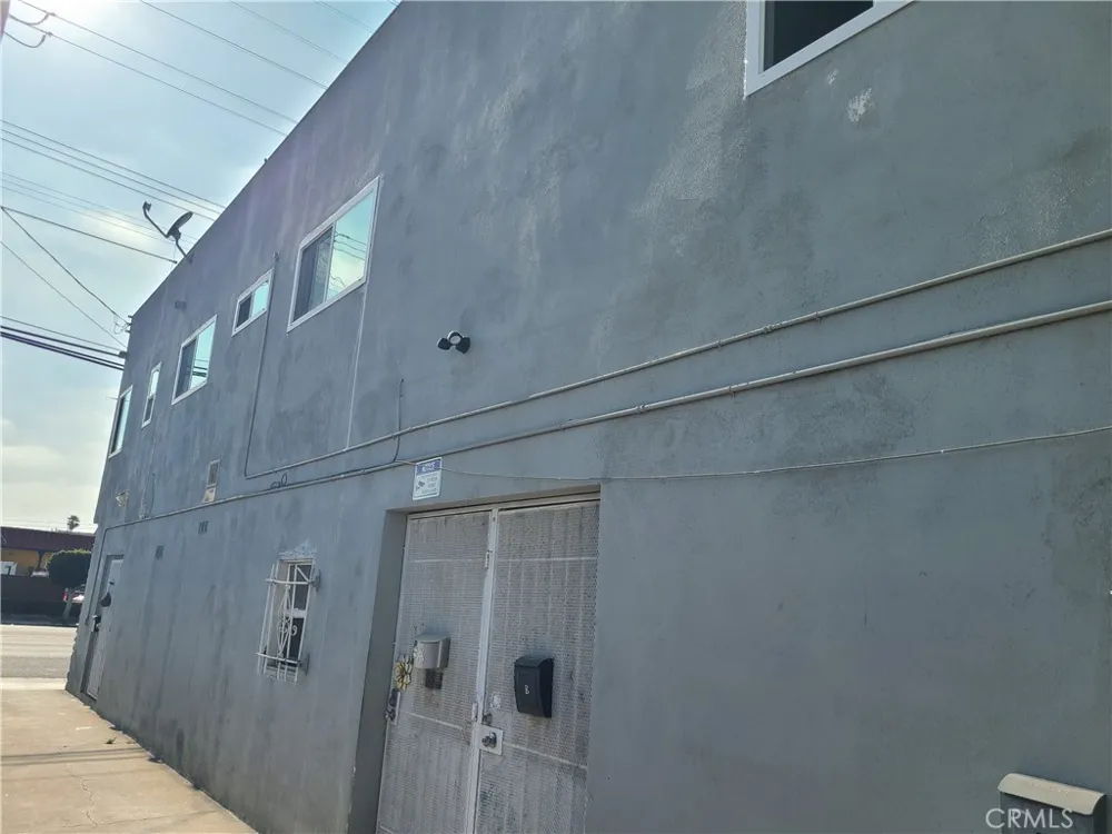 12940 Prairie Ave Hawthorne, CA 90250