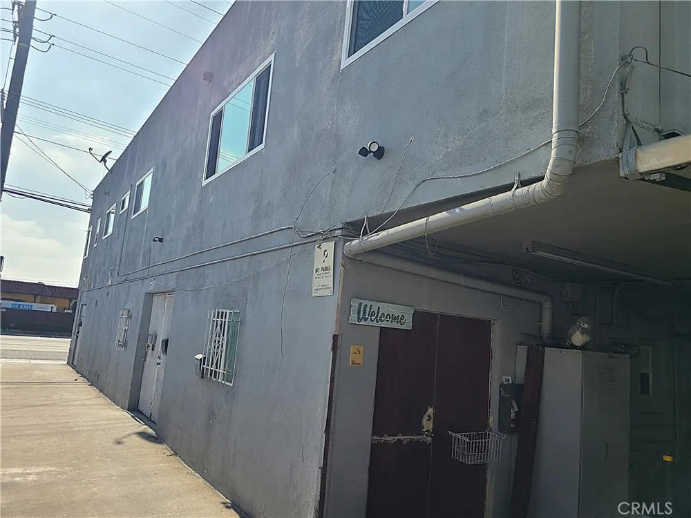 12940 Prairie Ave Hawthorne, CA 90250