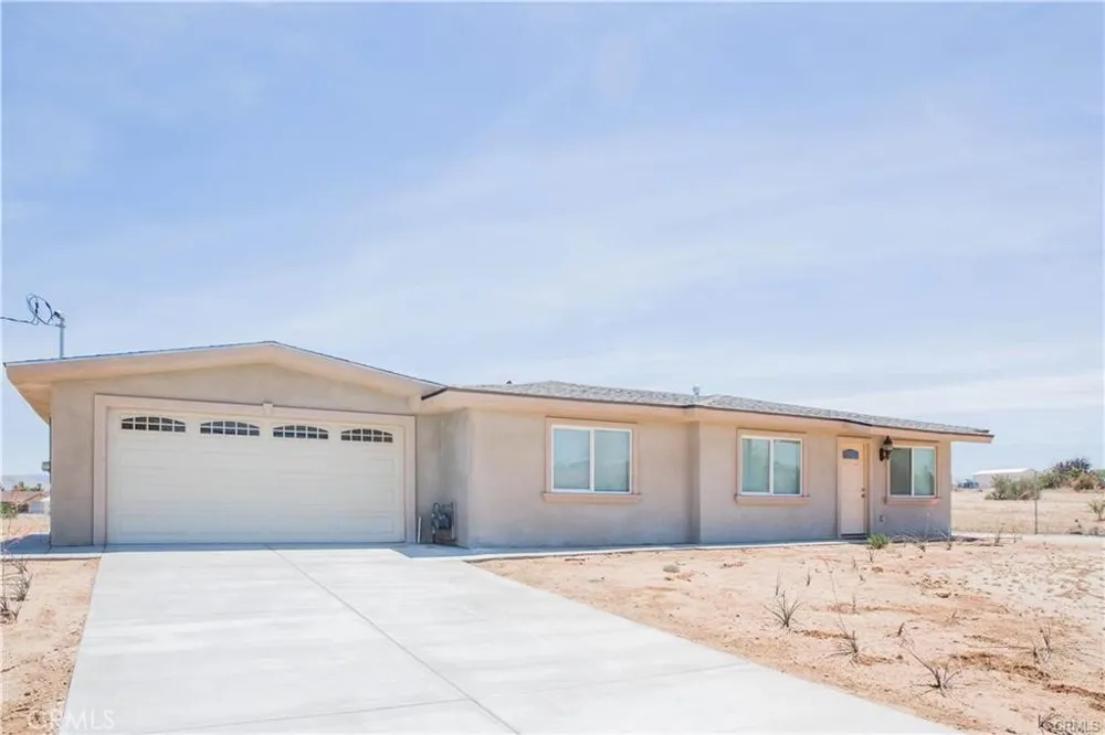 17985 Hercules Street Hesperia, CA 92345