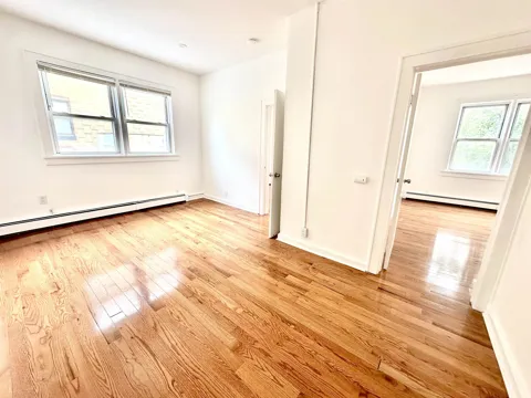 418 CENTRAL AVE