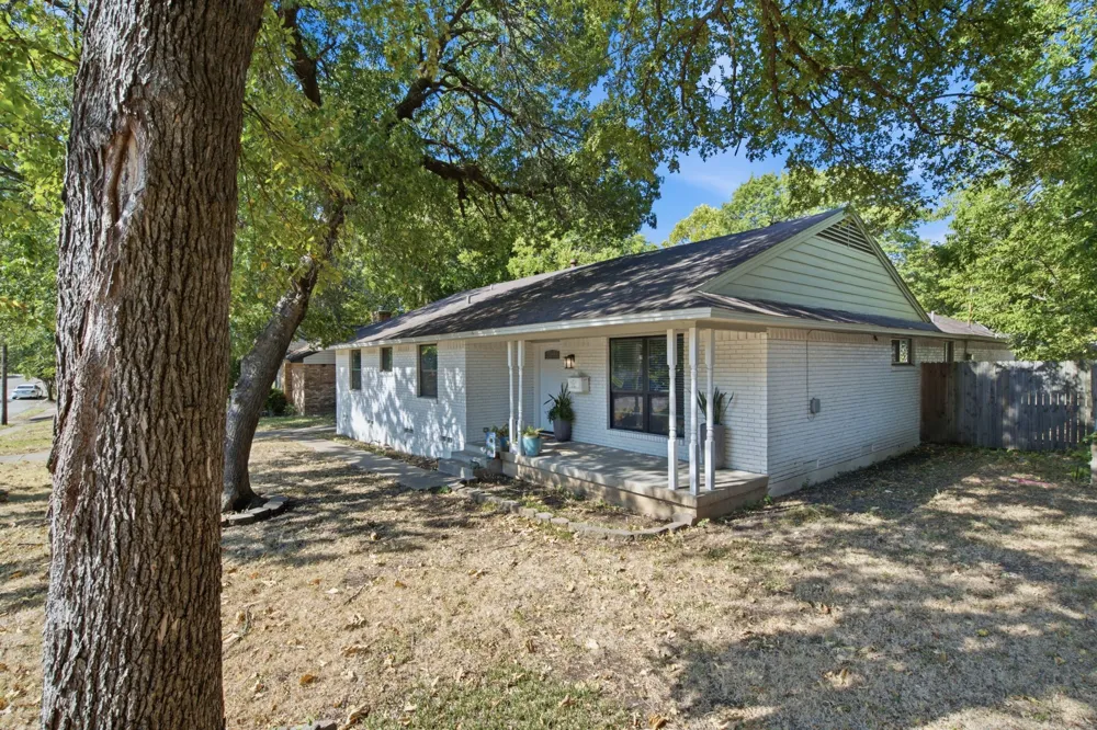 3423 Boulder Drive Dallas, TX 75233