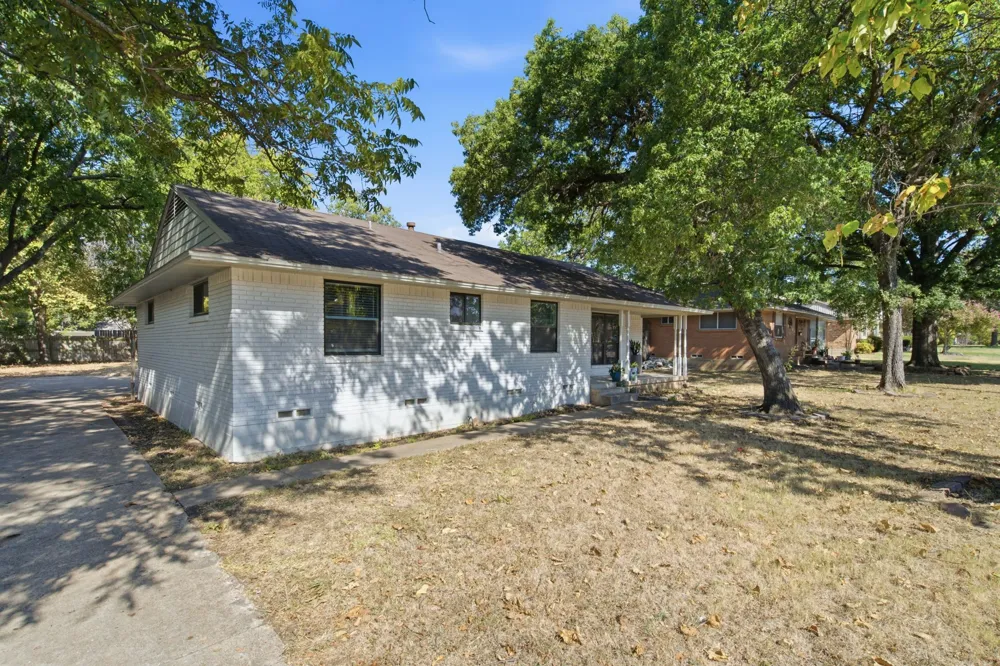 3423 Boulder Drive Dallas, TX 75233