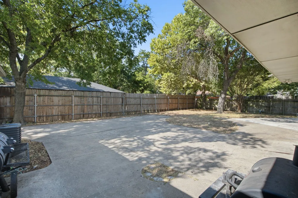 3423 Boulder Drive Dallas, TX 75233