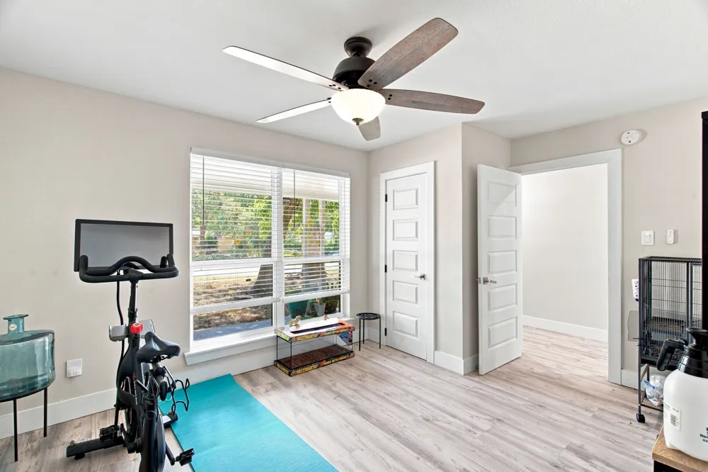3423 Boulder Drive Dallas, TX 75233