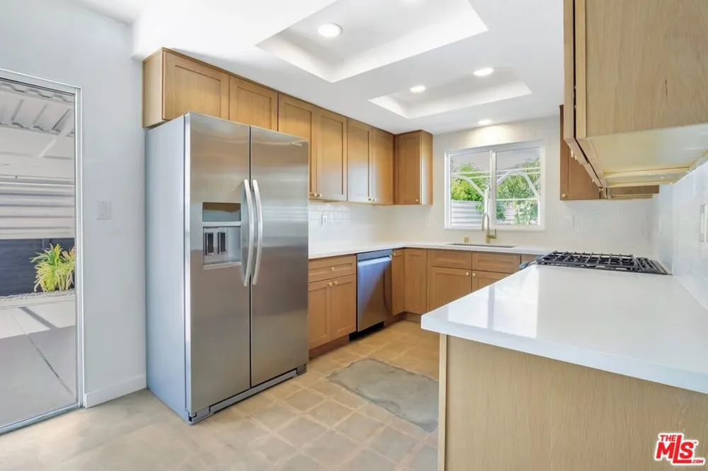 4325 E Calle De Carlos Palm Springs, CA 92264