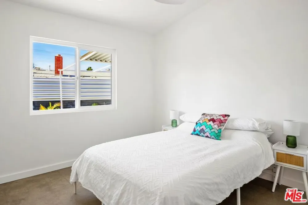 4325 E Calle De Carlos Palm Springs, CA 92264