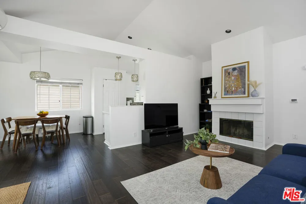 2003 Artesia Boulevard #105 Torrance, CA 90504