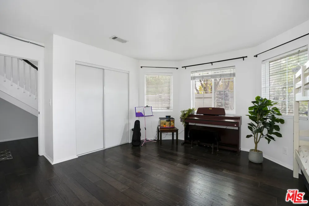 2003 Artesia Boulevard #105 Torrance, CA 90504
