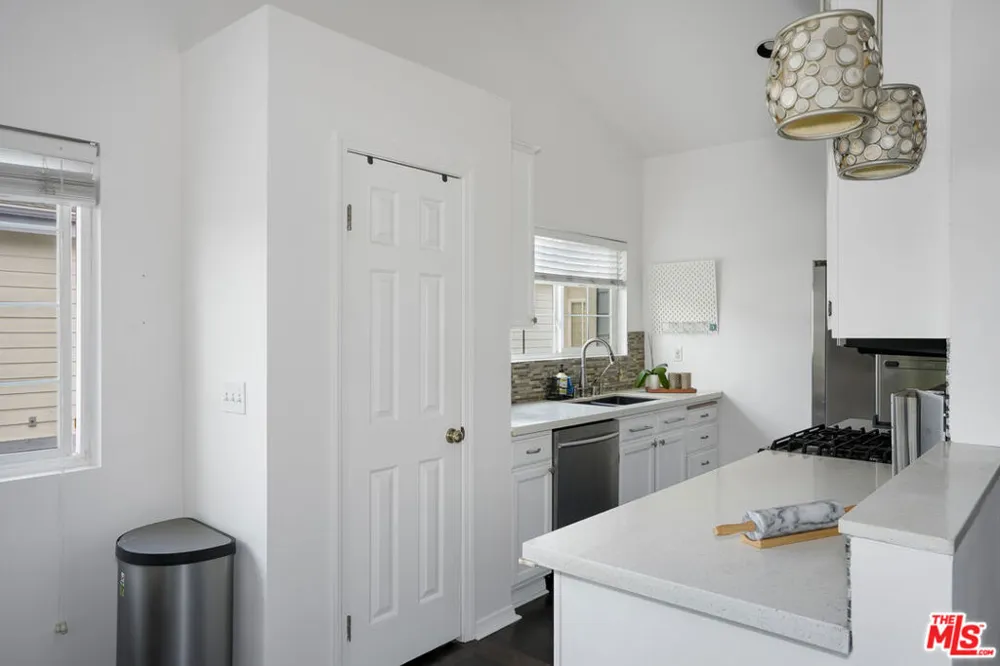 2003 Artesia Boulevard #105 Torrance, CA 90504