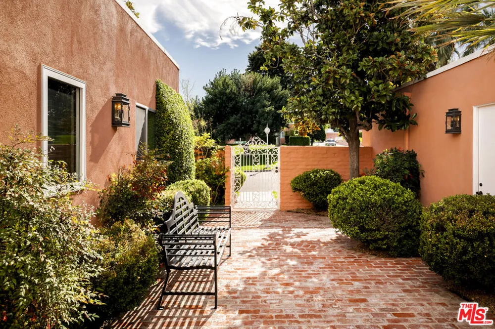 73576 Malabata Drive Palm Desert, CA 92260