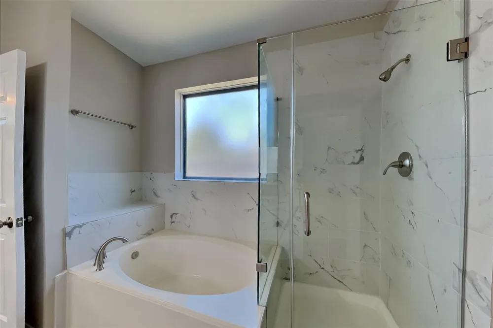 11414 Oak Lake Glen Circle Sugar Land, TX 77498
