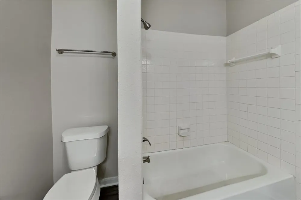 11414 Oak Lake Glen Circle Sugar Land, TX 77498