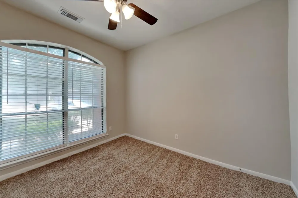 11414 Oak Lake Glen Circle Sugar Land, TX 77498