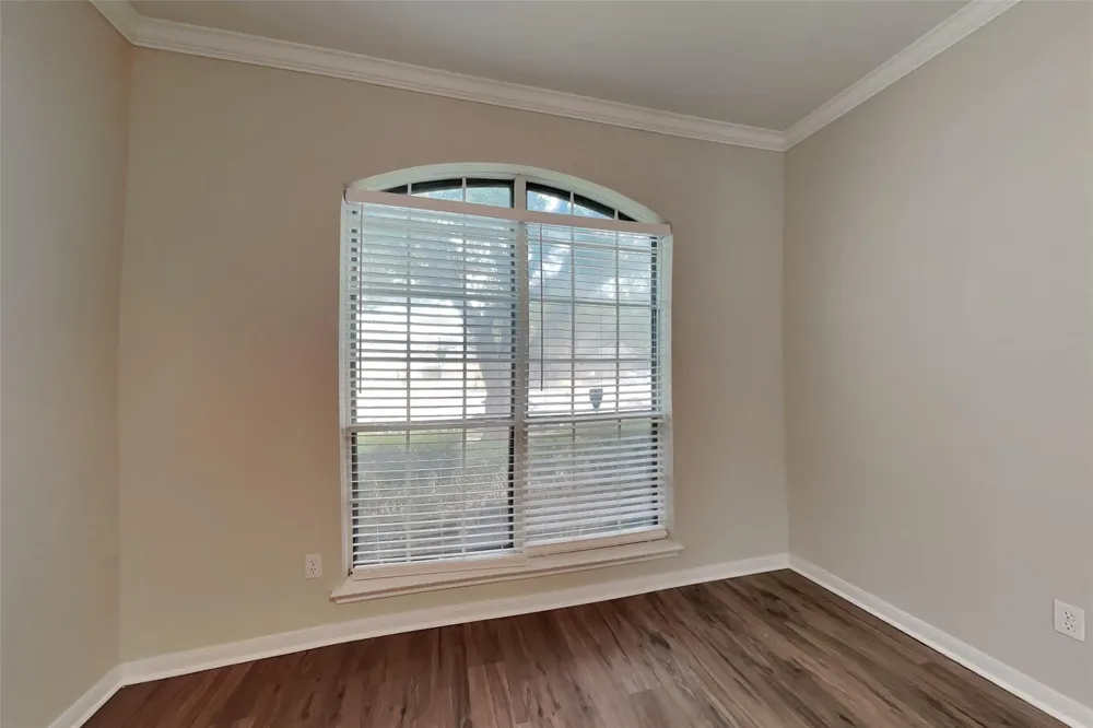 11414 Oak Lake Glen Circle Sugar Land, TX 77498