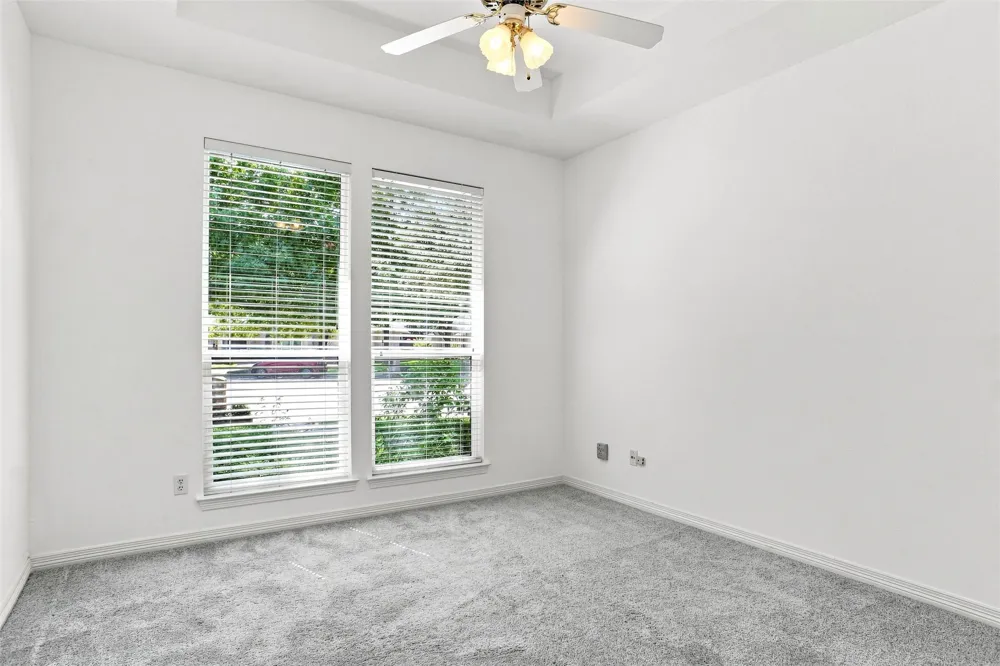 1605 Green Tree Drive Hurst, TX 76054
