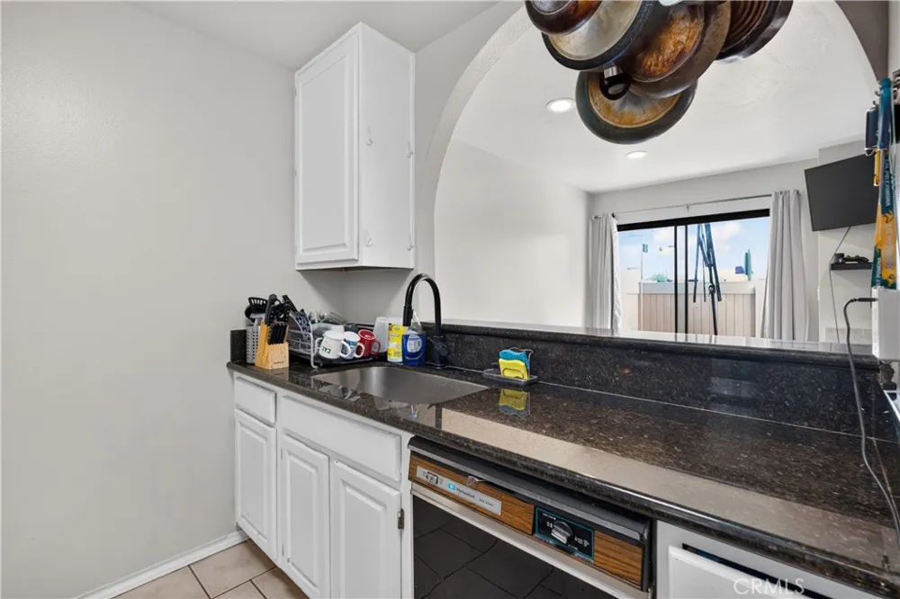 20963 E Covina #B Covina, CA 91724