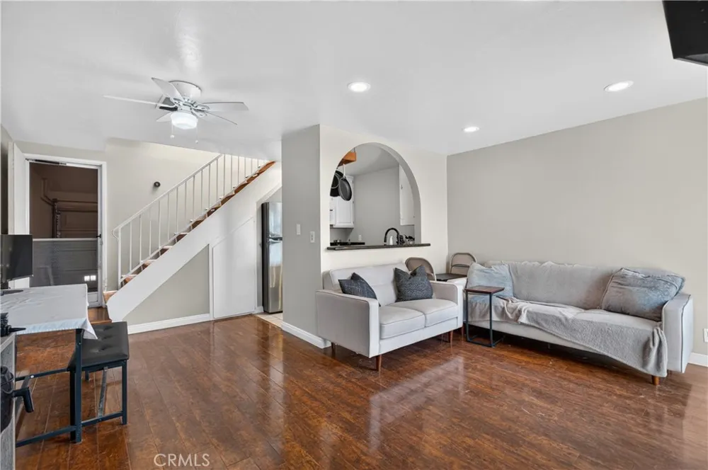 20963 E Covina #B Covina, CA 91724