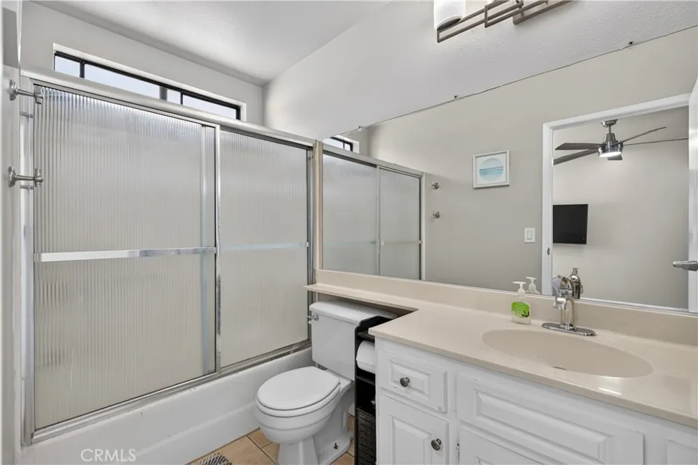 20963 E Covina #B Covina, CA 91724