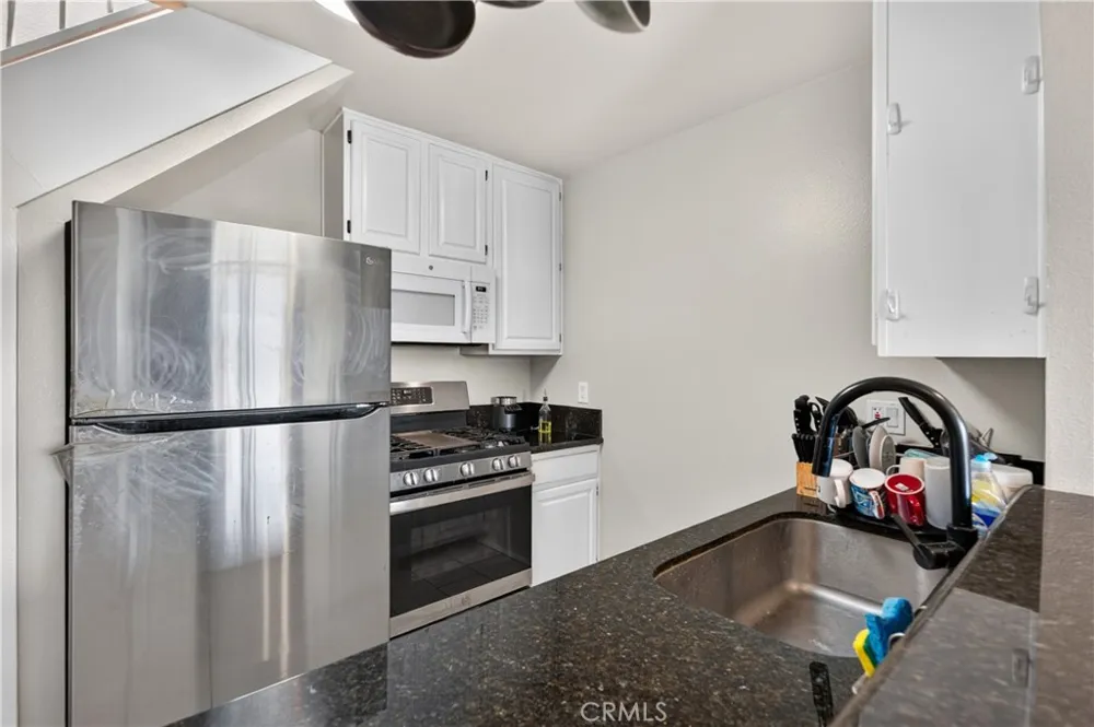20963 E Covina #B Covina, CA 91724