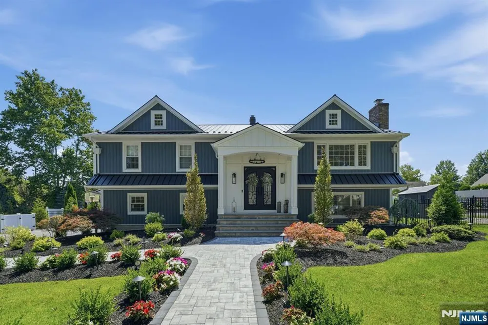 6 Dahl Drive Montville Township, NJ 07045