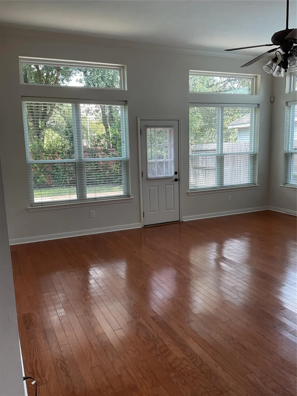 12110 Shadowpoint Drive Houston, TX 77082