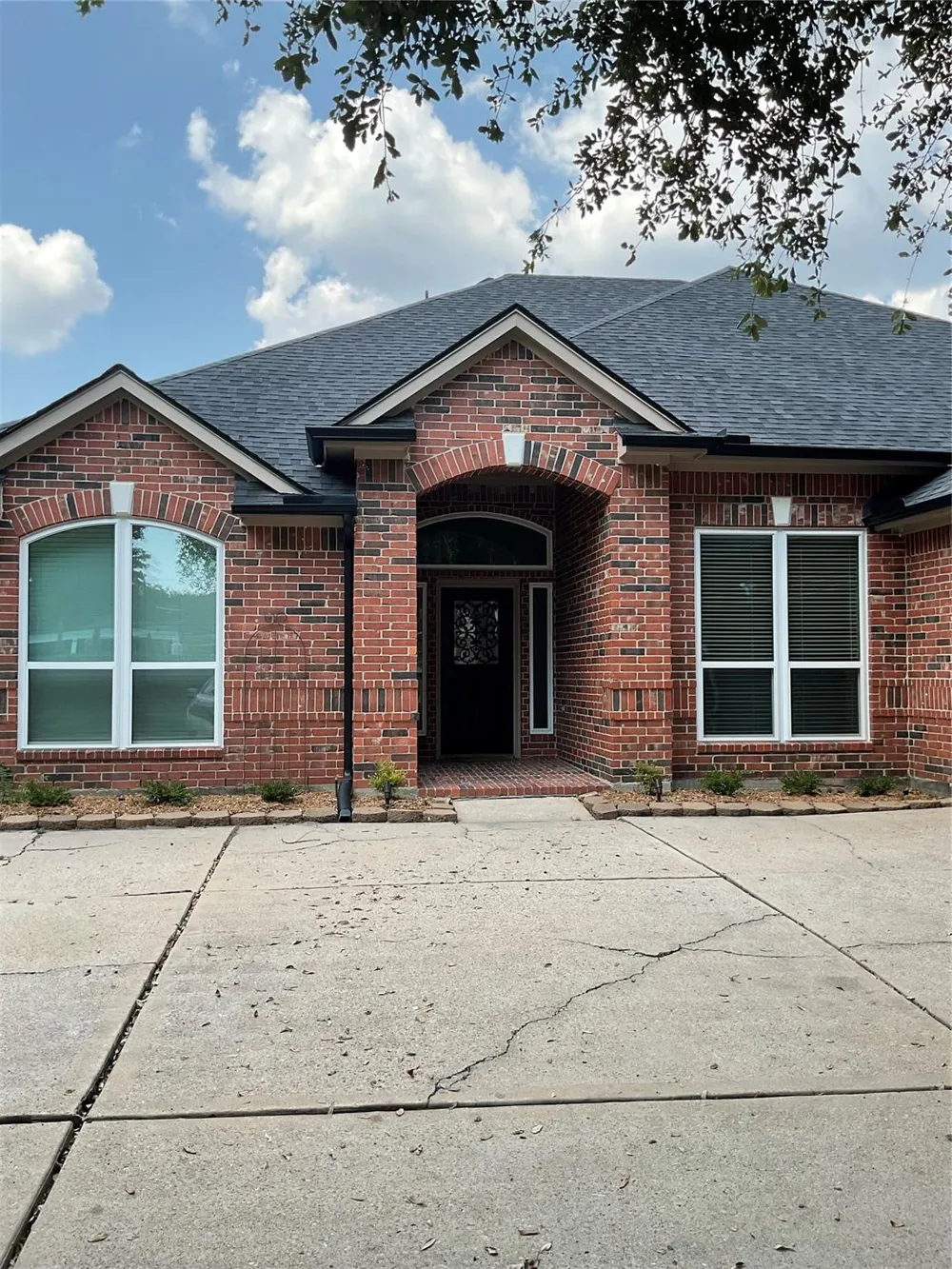 12110 Shadowpoint Drive Houston, TX 77082