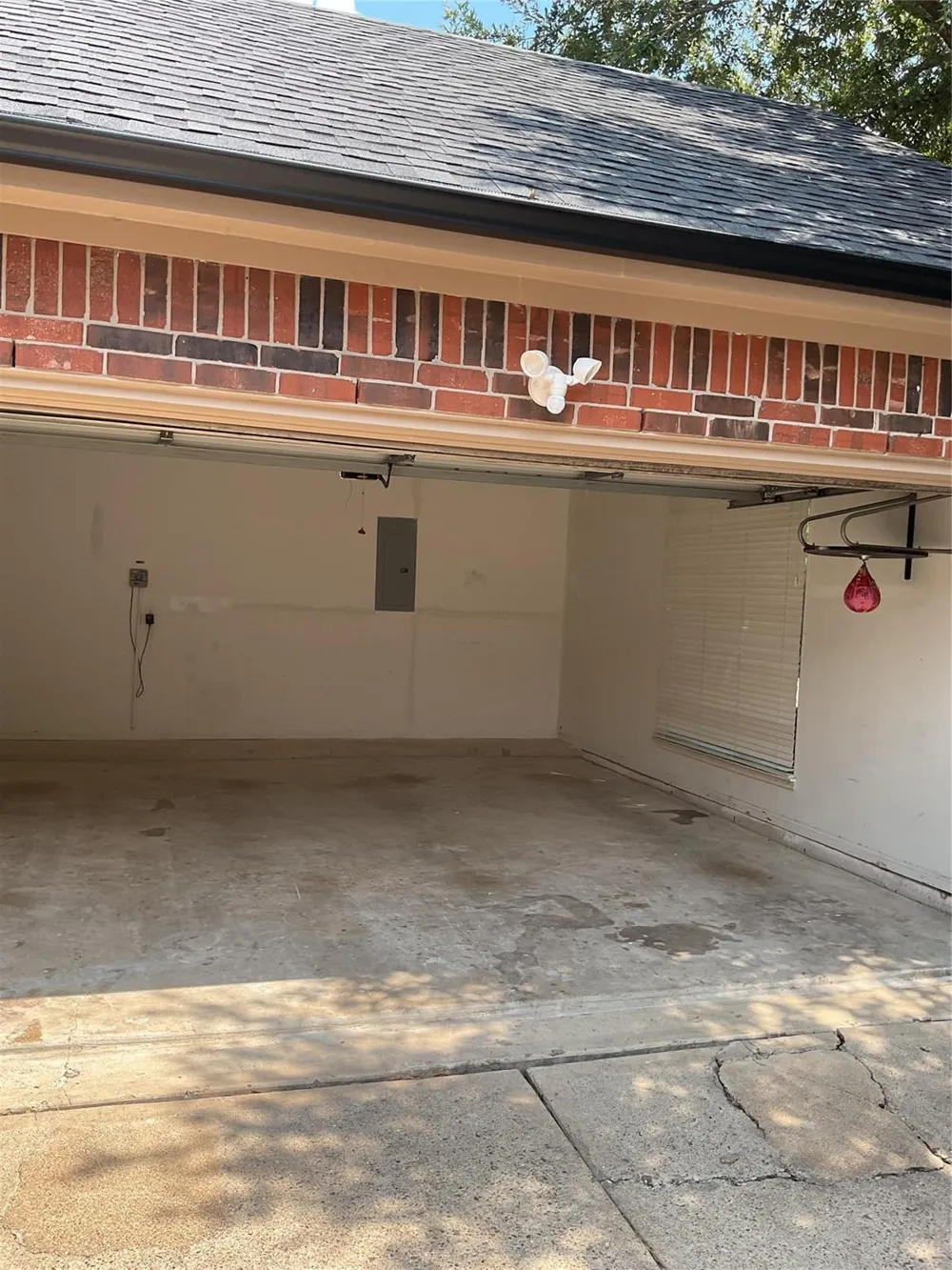12110 Shadowpoint Drive Houston, TX 77082