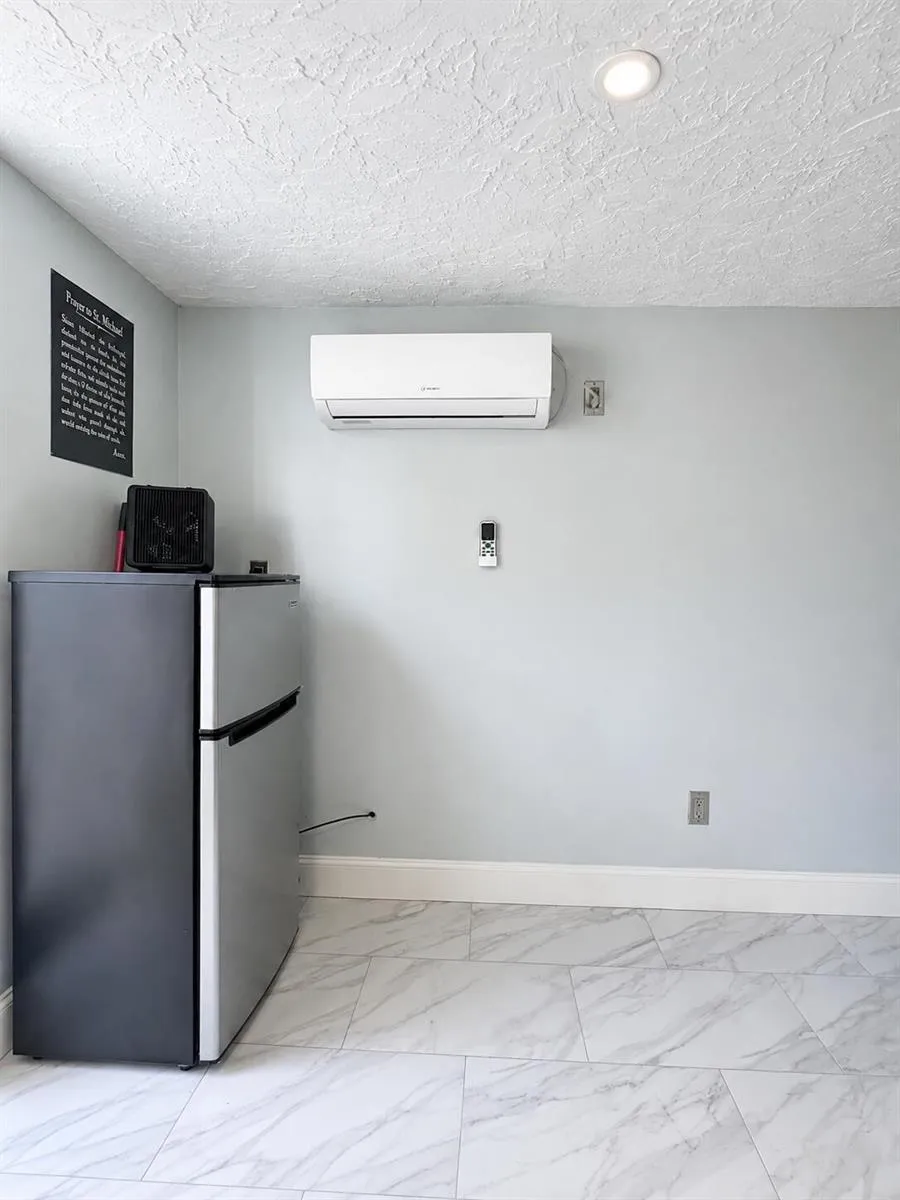 173 W 16TH STREET Riviera Beach, FL 33404