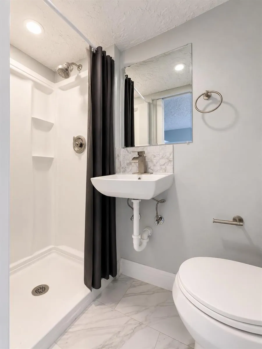 173 W 16TH STREET Riviera Beach, FL 33404