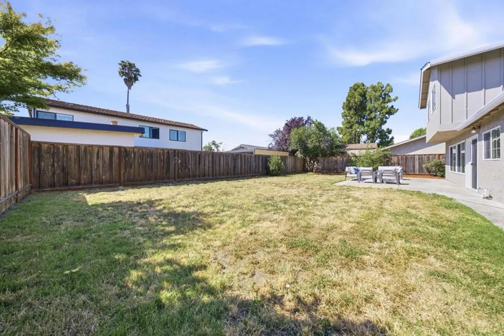 8183 Pebble Beach Avenue Newark, CA 94560