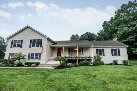 7 Twin Pond Rd