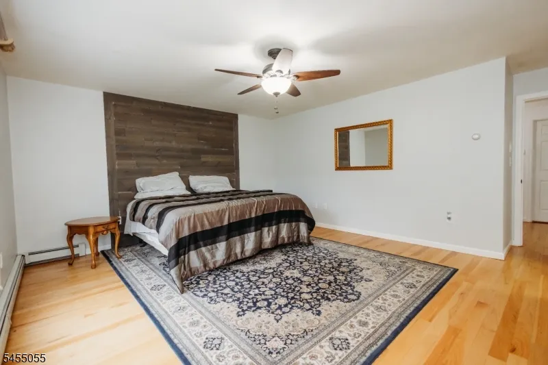 7 Twin Pond Rd Montague, NJ 07827