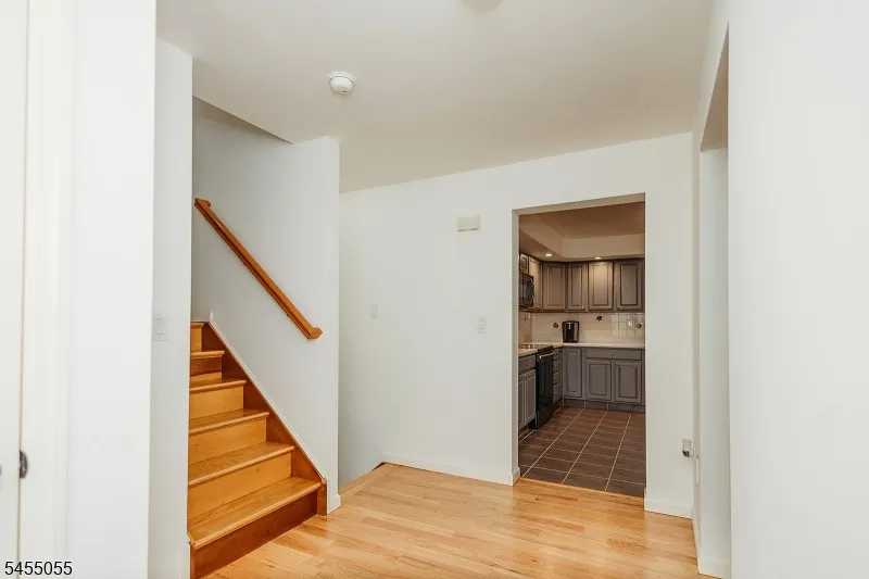 7 Twin Pond Rd Montague, NJ 07827