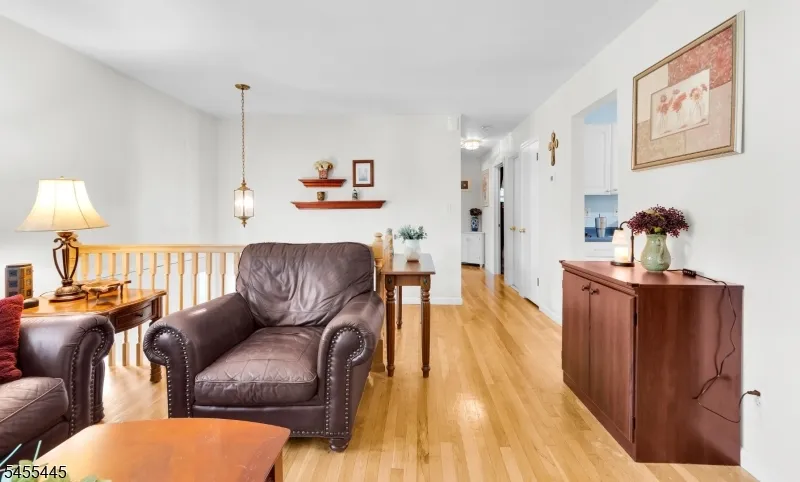 46 Deer Path Dr Mount Olive, NJ 07836