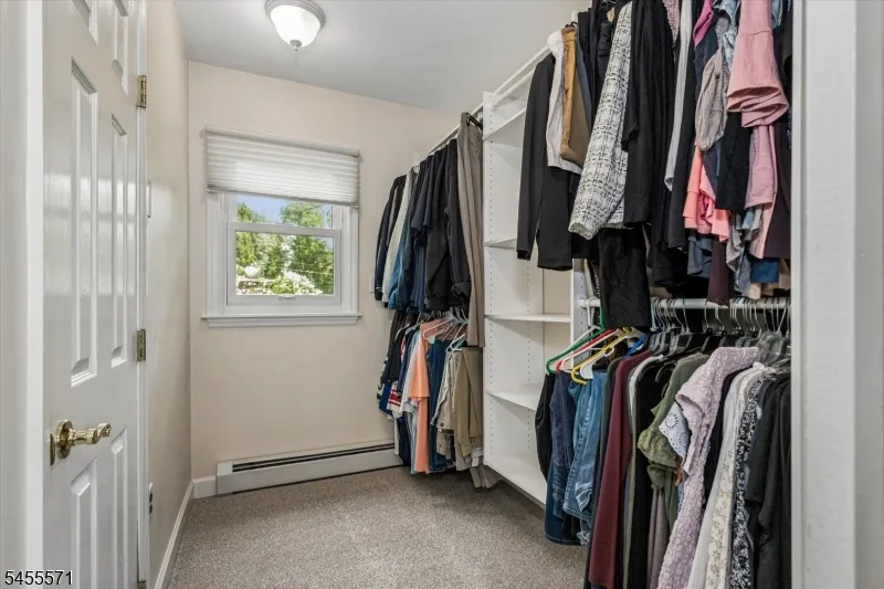 117 South St Frelinghuysen, NJ 07821