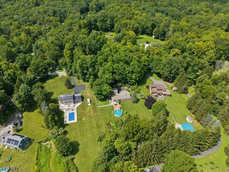 117 South St Frelinghuysen, NJ 07821