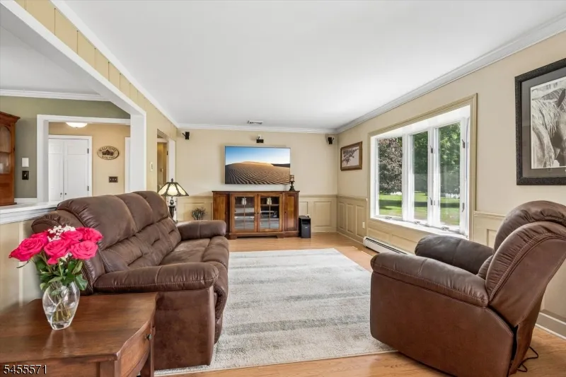 117 South St Frelinghuysen, NJ 07821
