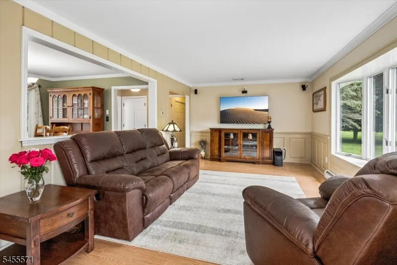 117 South St Frelinghuysen, NJ 07821