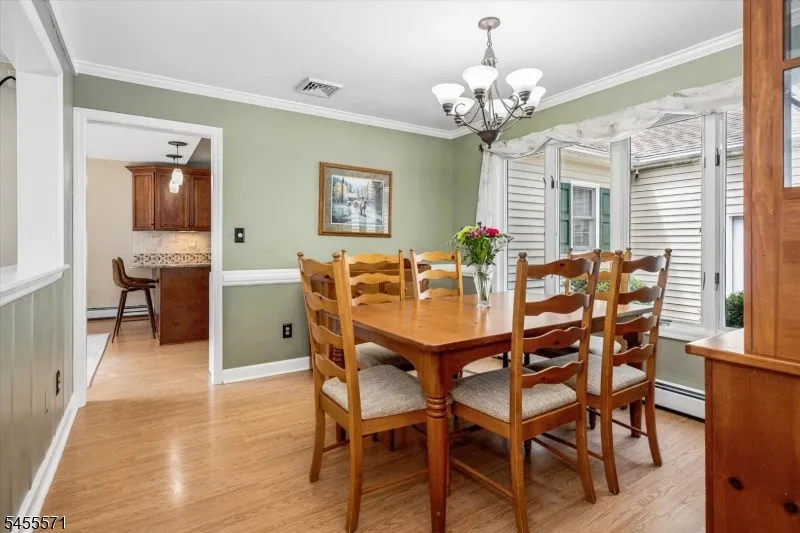 117 South St Frelinghuysen, NJ 07821