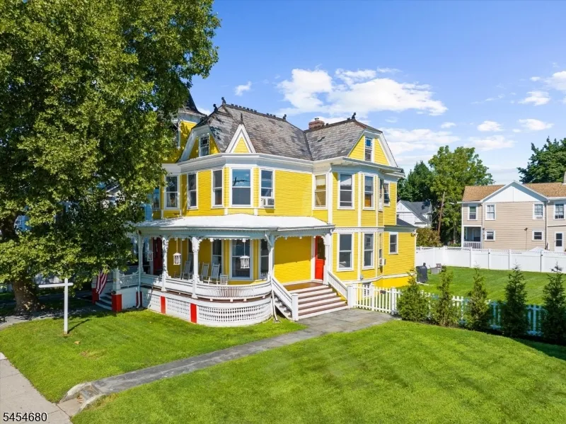 110 W Washington Ave Washington, NJ 07882