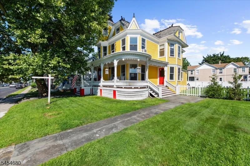 110 W Washington Ave Washington, NJ 07882