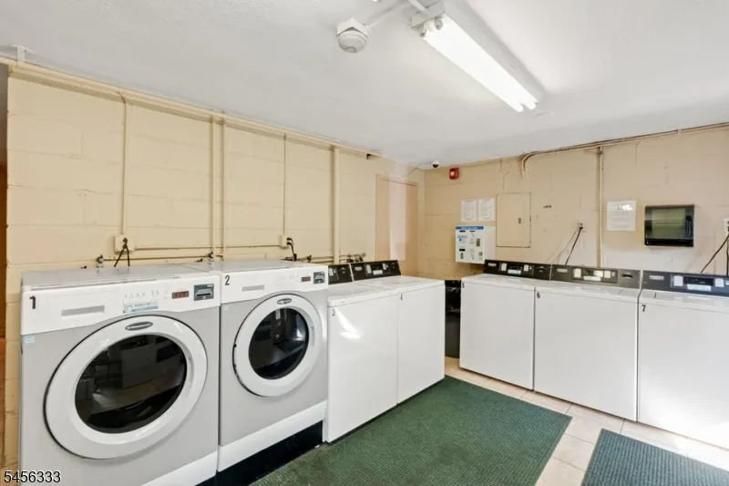 20 Jefferson St #A8 Unit A8 Hackensack City, NJ 07601