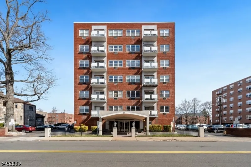 20 Jefferson St #A8 Unit A8 Hackensack City, NJ 07601