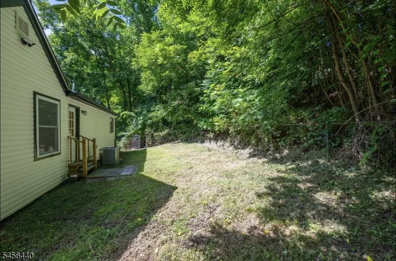 33 Orchard Dr Vernon, NJ 07462